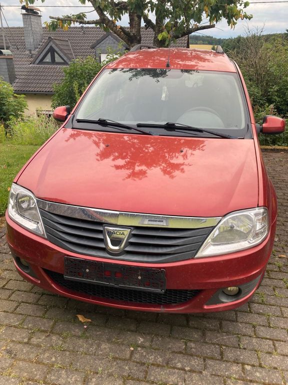 Dacia Logan 2011