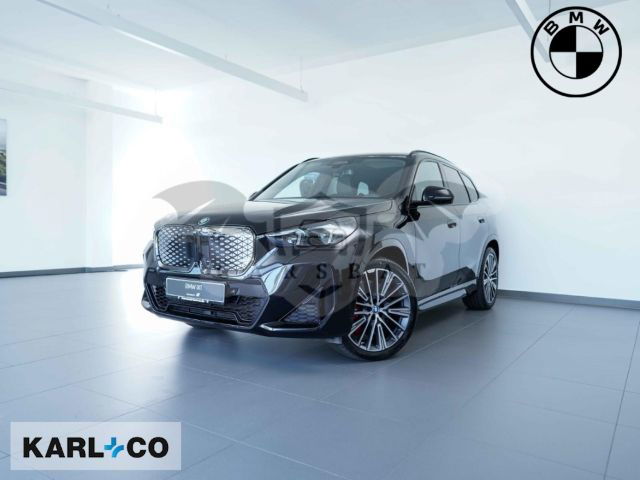 BMW iX1 2024