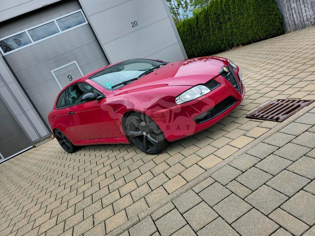 Alfa Romeo GT 2010
