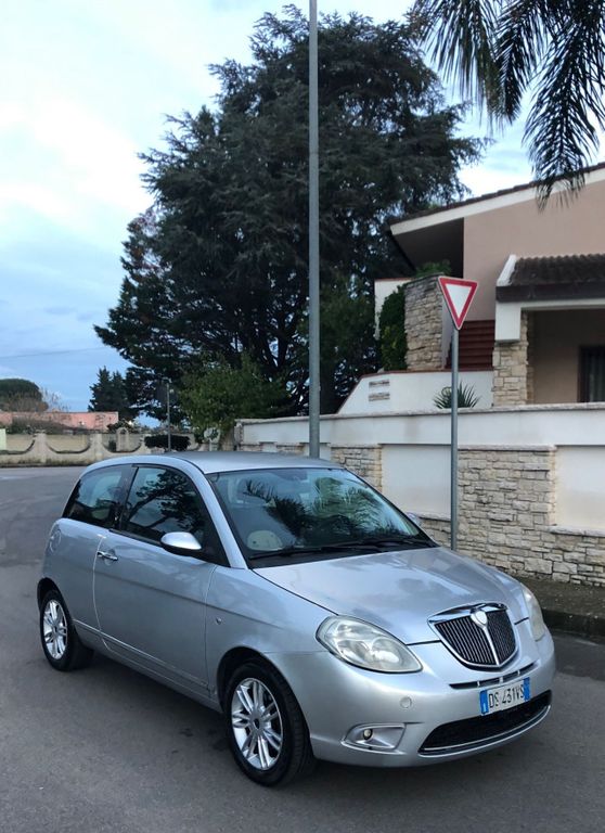 Lancia Ypsilon 2008
