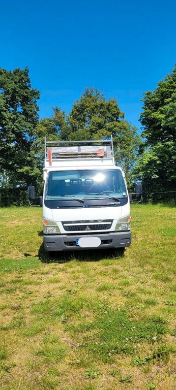 Mitsubishi Fuso Canter 2011