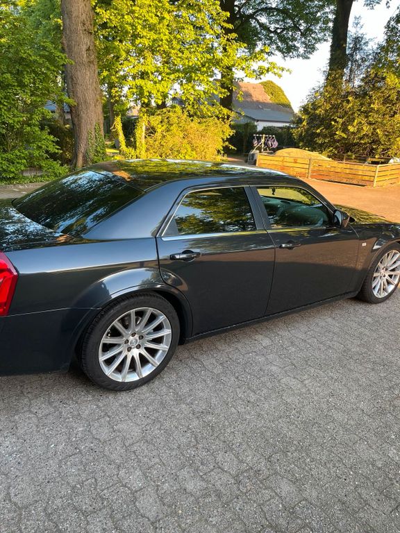Chrysler 300C 2010