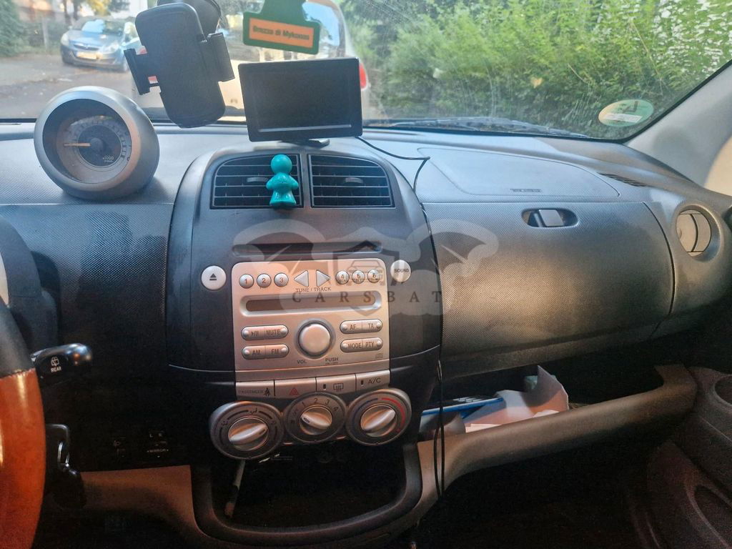 Daihatsu Sirion 2005