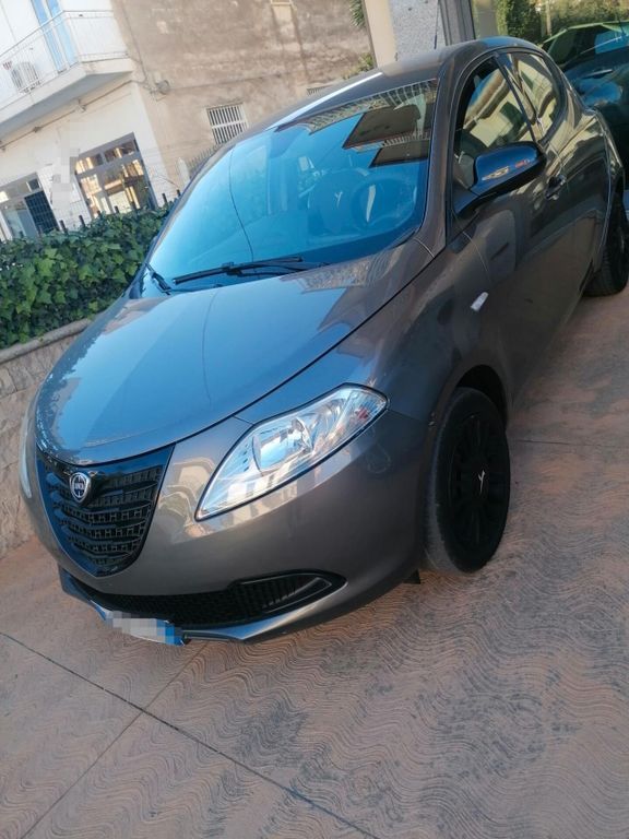 Lancia Ypsilon 2015