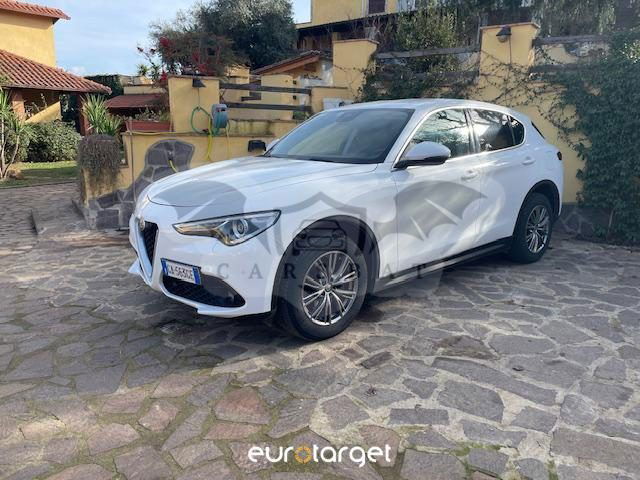 Alfa Romeo Stelvio 2017