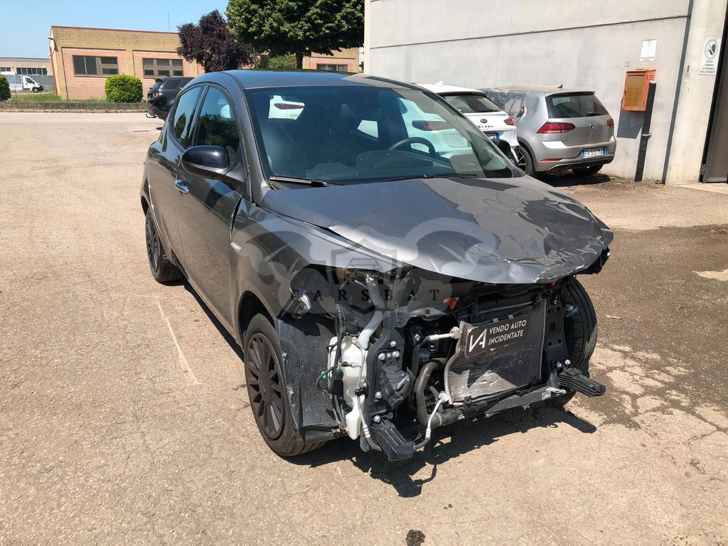 Lancia Ypsilon 2023