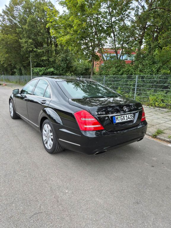 Mercedes-Benz 350 2011