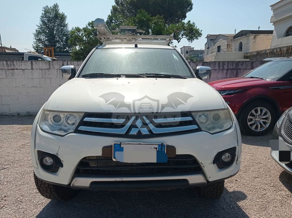 Mitsubishi L200 2015