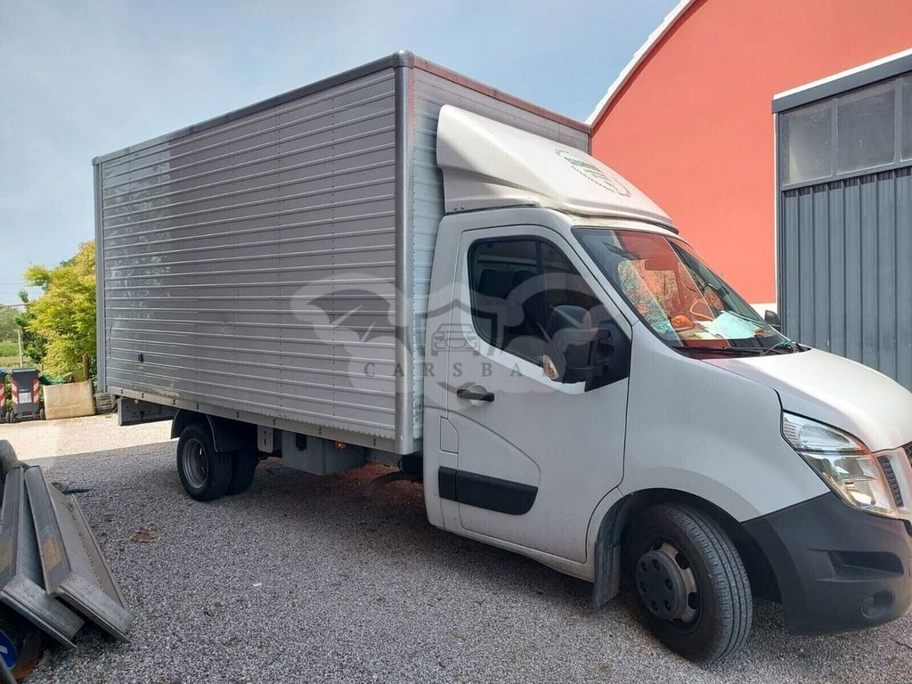Nissan NV400 2016