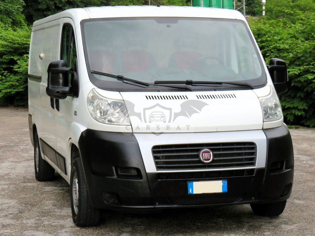 Fiat 130 2014