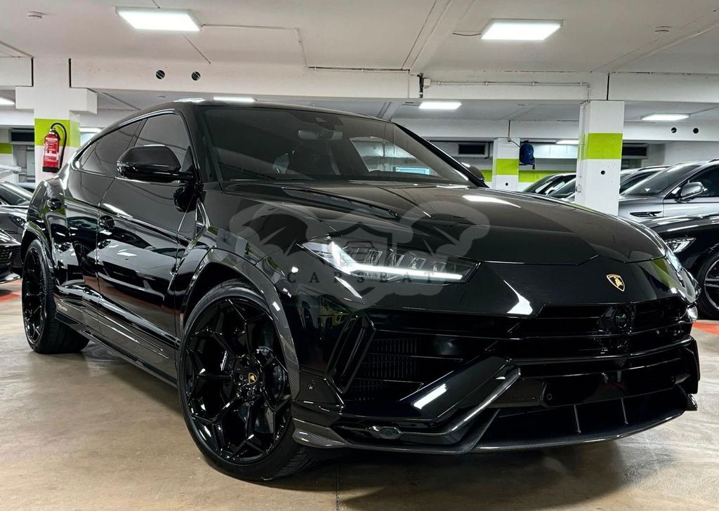 Lamborghini Urus 2024