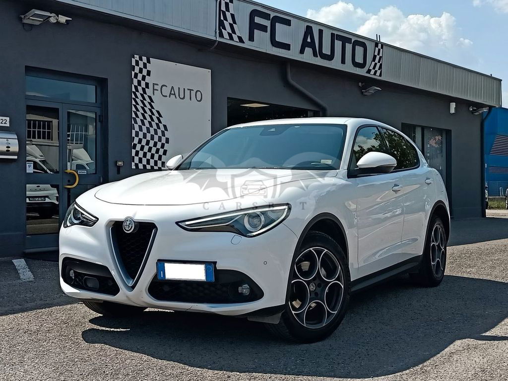 Alfa Romeo Stelvio 2017