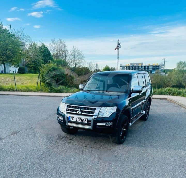Mitsubishi Pajero 2015