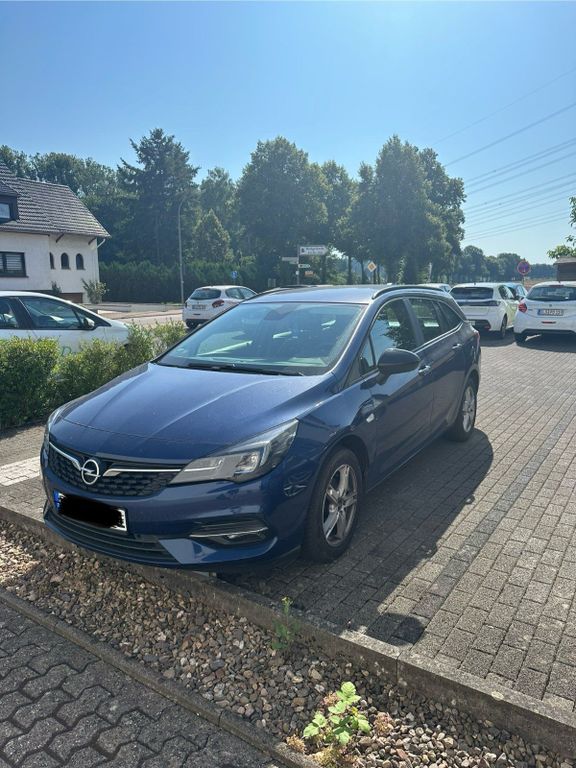 Opel Astra 2021