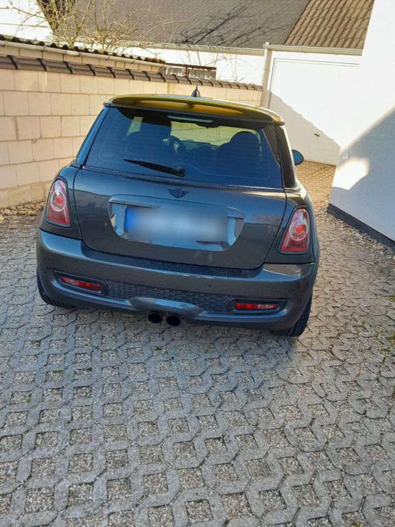 Mini John Cooper Works 2010