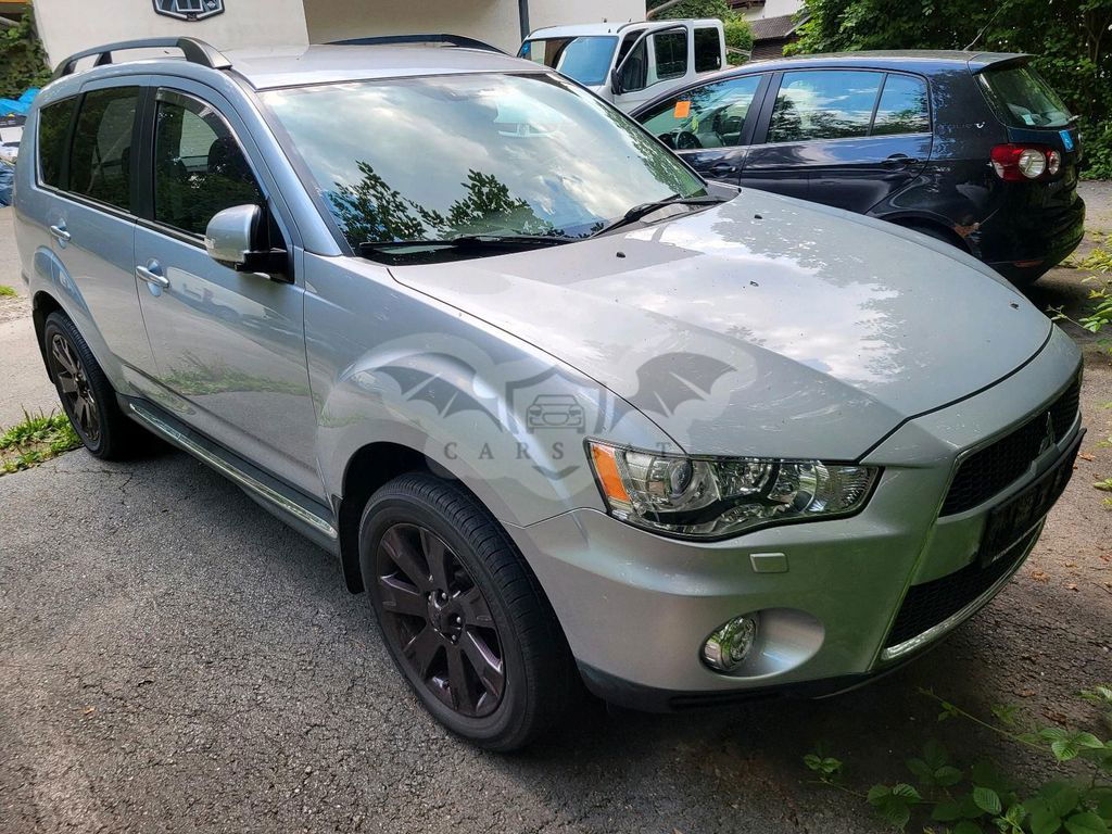 Mitsubishi Outlander 2011