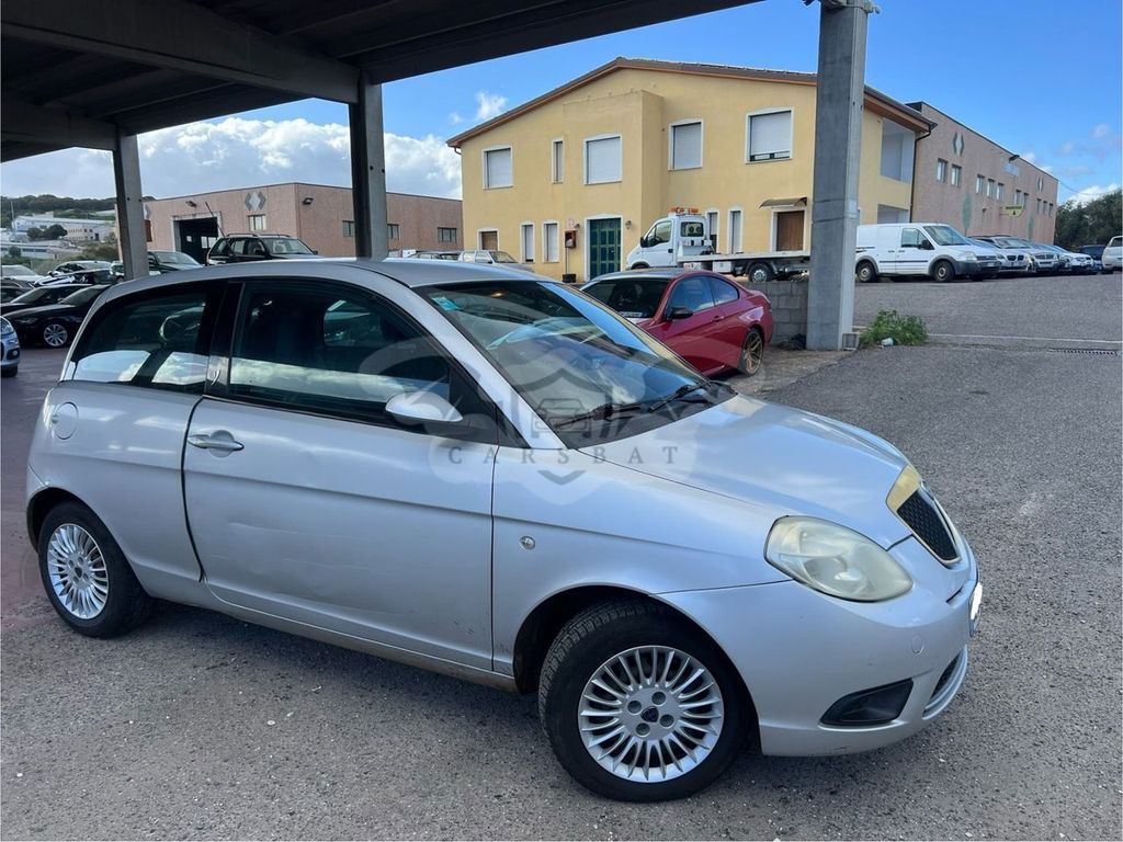 Lancia Ypsilon 2008