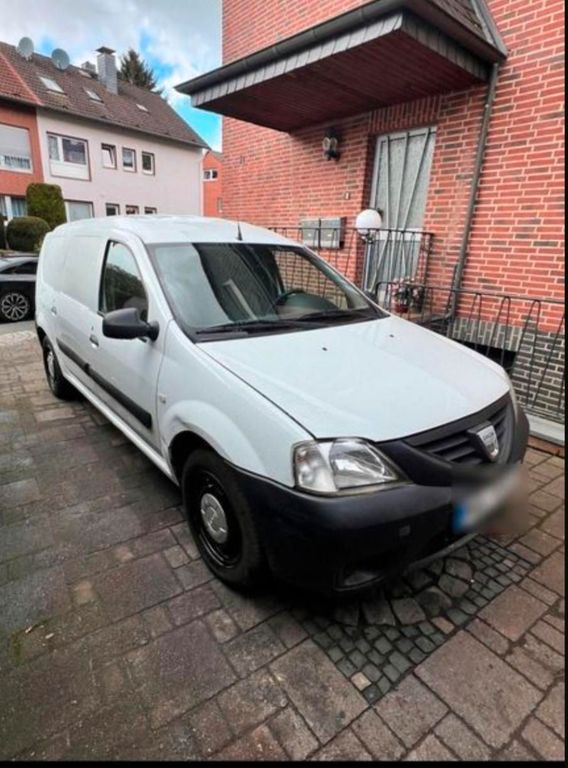 Dacia Logan 2011