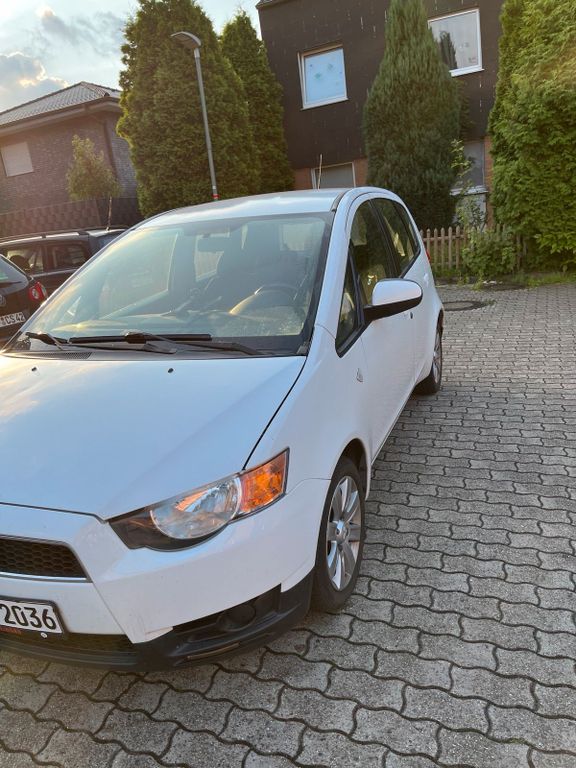 Mitsubishi Colt 2011