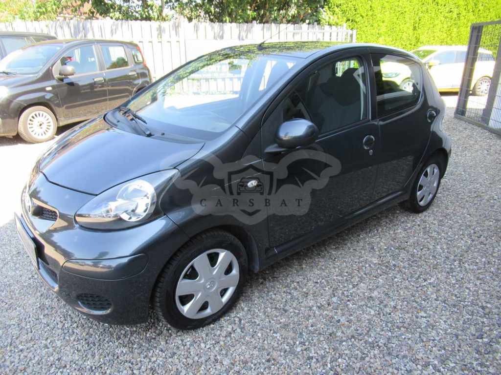 Toyota Aygo X 2012