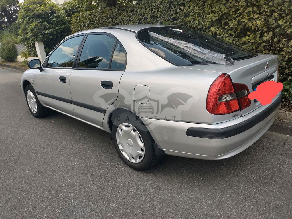 Mitsubishi Carisma 2000