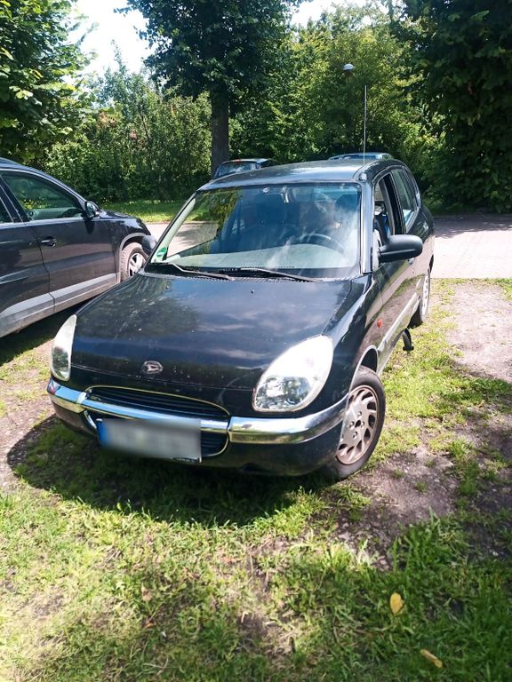 Daihatsu Sirion 2002