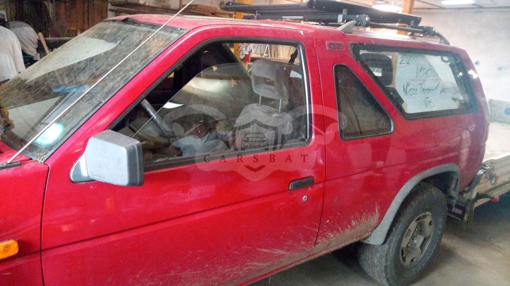 Nissan Terrano 1990