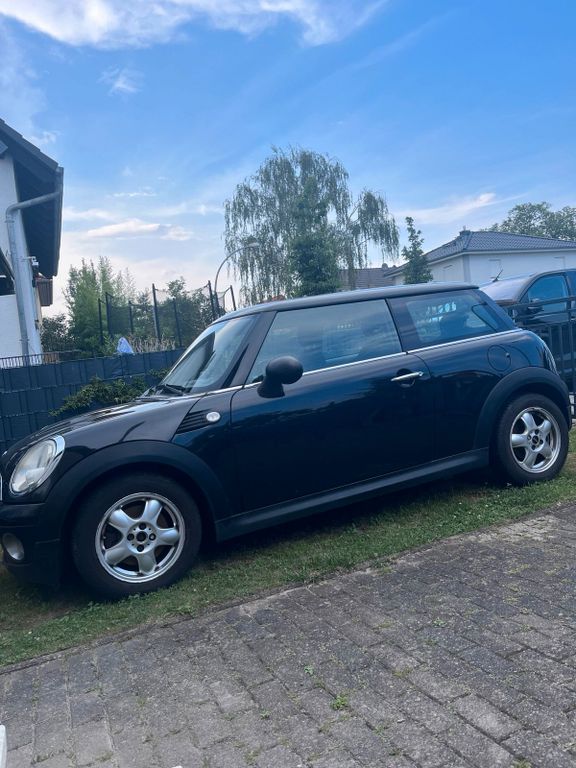 Mini Cooper 2024