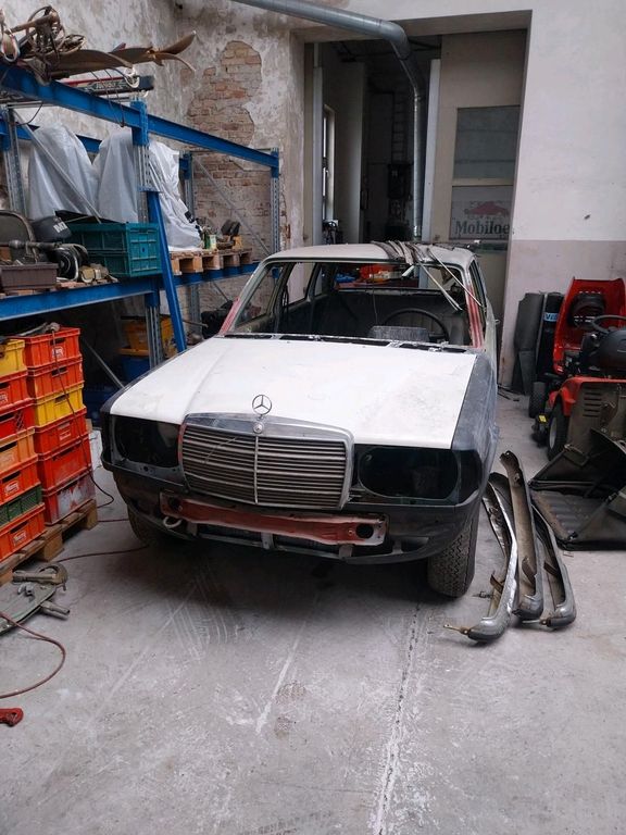 Mercedes-Benz 250 1978