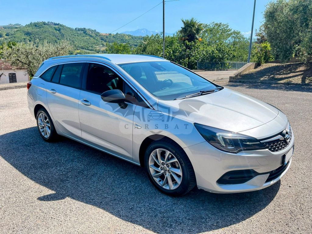 Opel Astra 2021