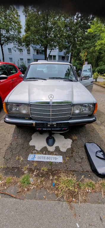 Mercedes-Benz E 230 1984
