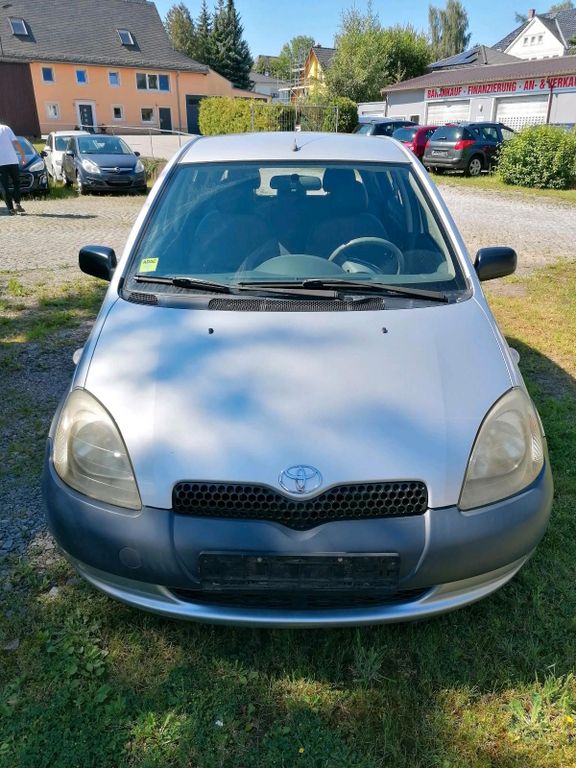 Toyota Yaris 1999