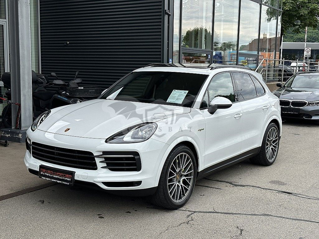 Porsche Cayenne 2022