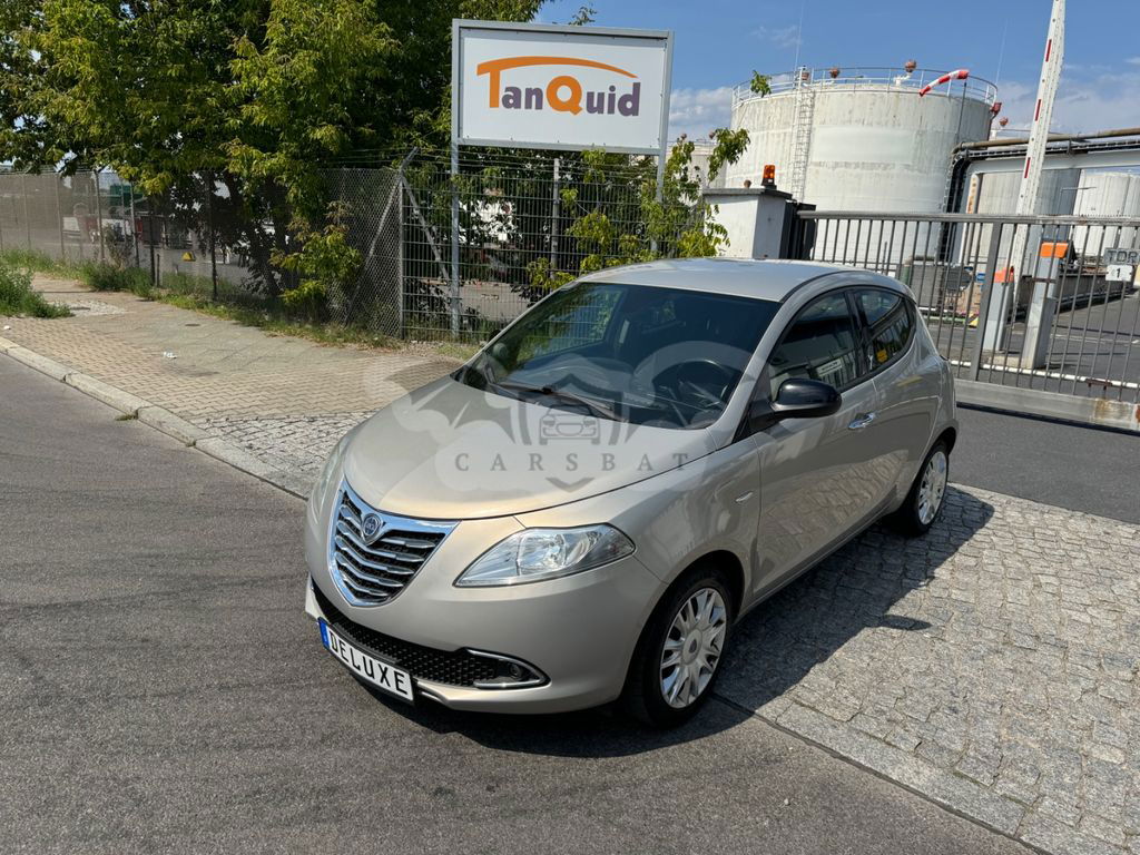 Lancia Ypsilon 2011