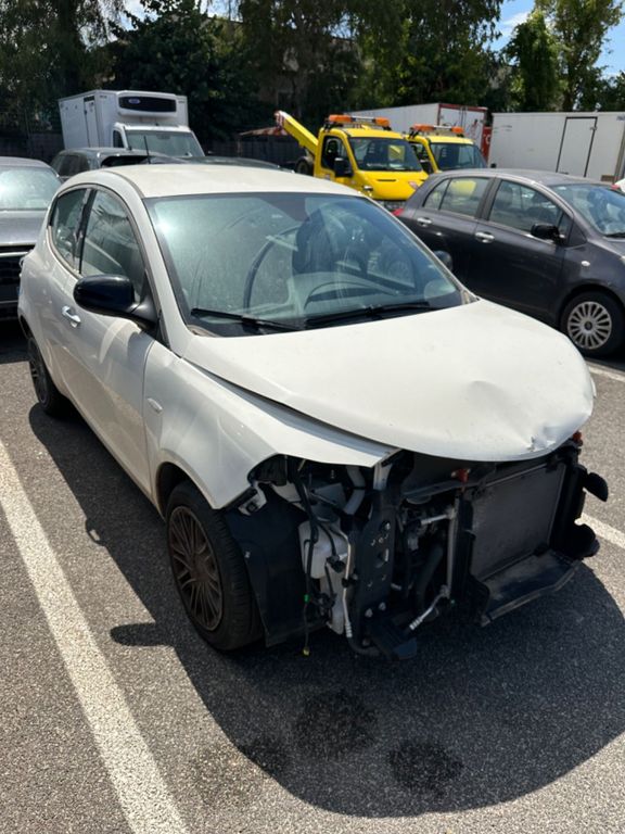 Lancia Ypsilon 2022