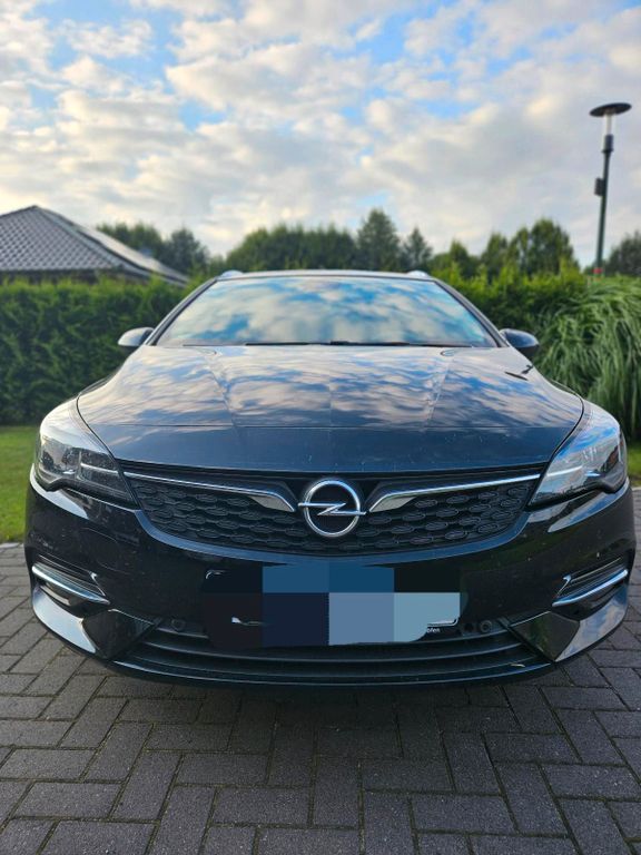 Opel Astra 2021