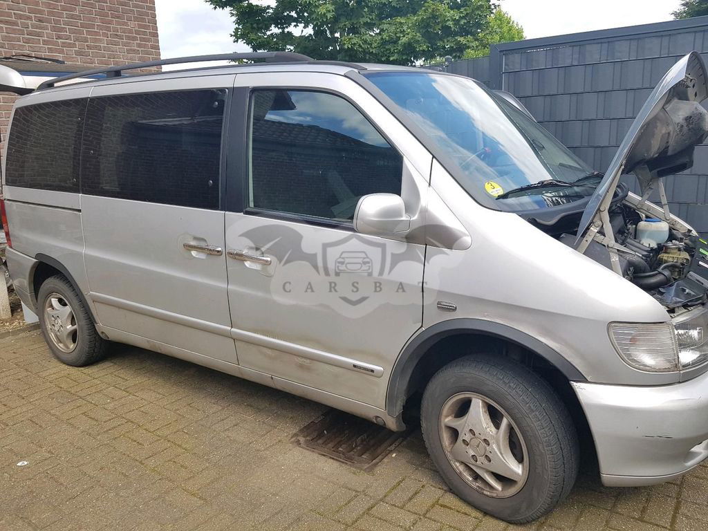 Mercedes-Benz V 220 2001