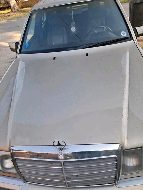 Mercedes-Benz 250 1992