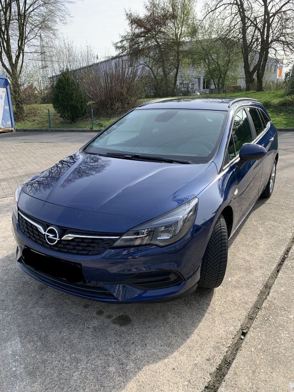 Opel Astra 2021