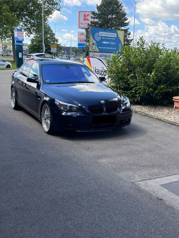 BMW M5 2004