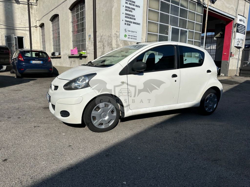 Toyota Aygo X 2012