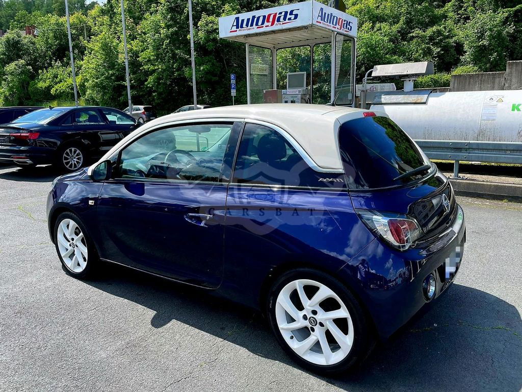 Opel Adam 2015
