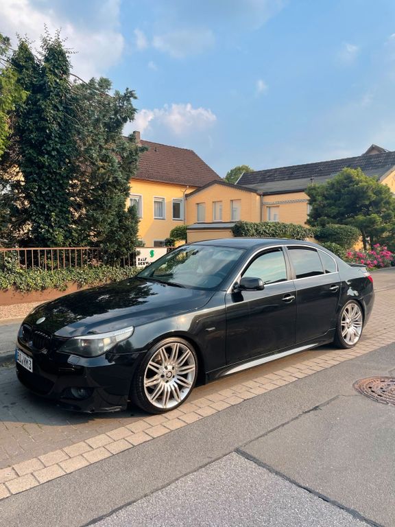 BMW M5 2003