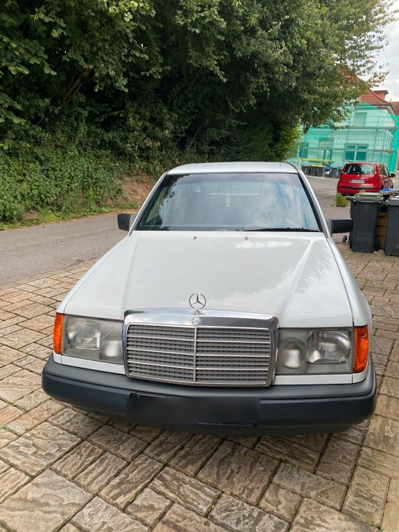 Mercedes-Benz 250 1989