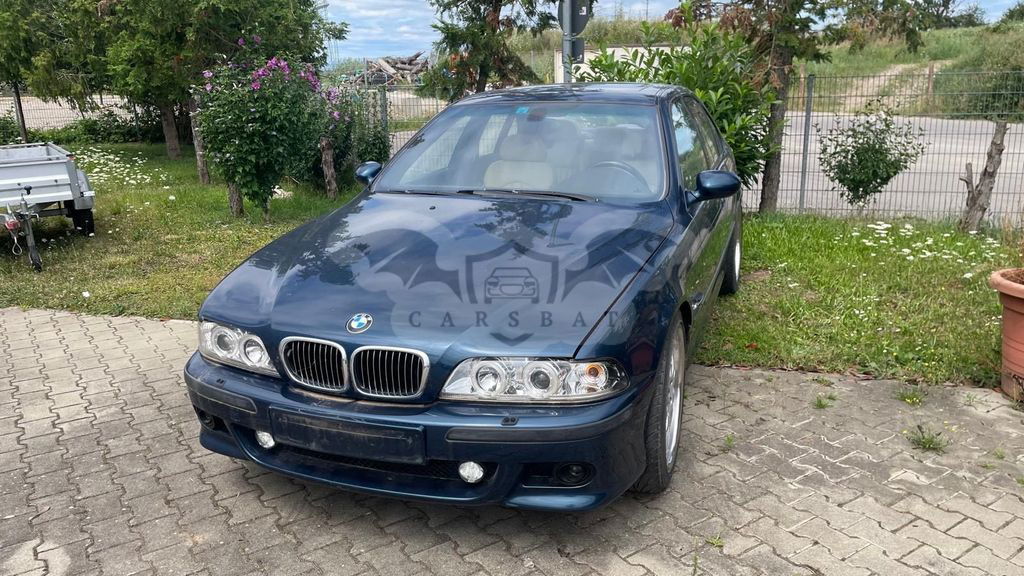 BMW M5 2000