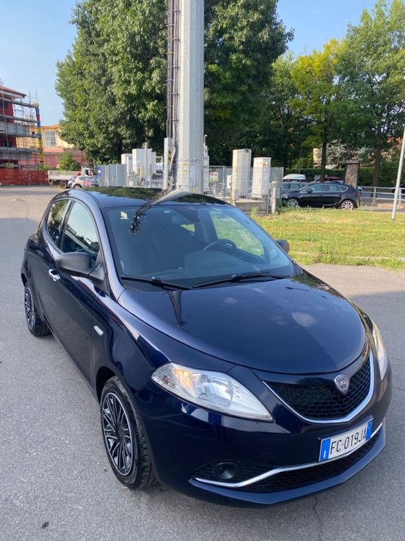 Lancia Ypsilon 2016