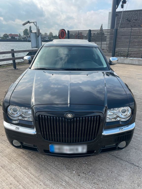 Chrysler 300C 2010
