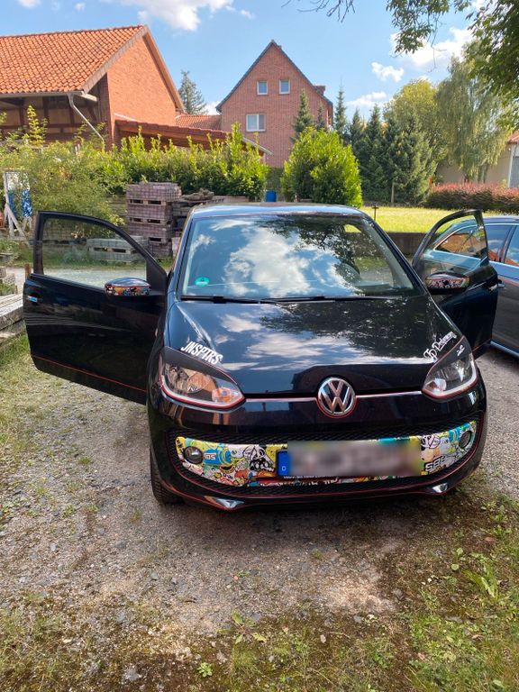 Volkswagen Up! 2011