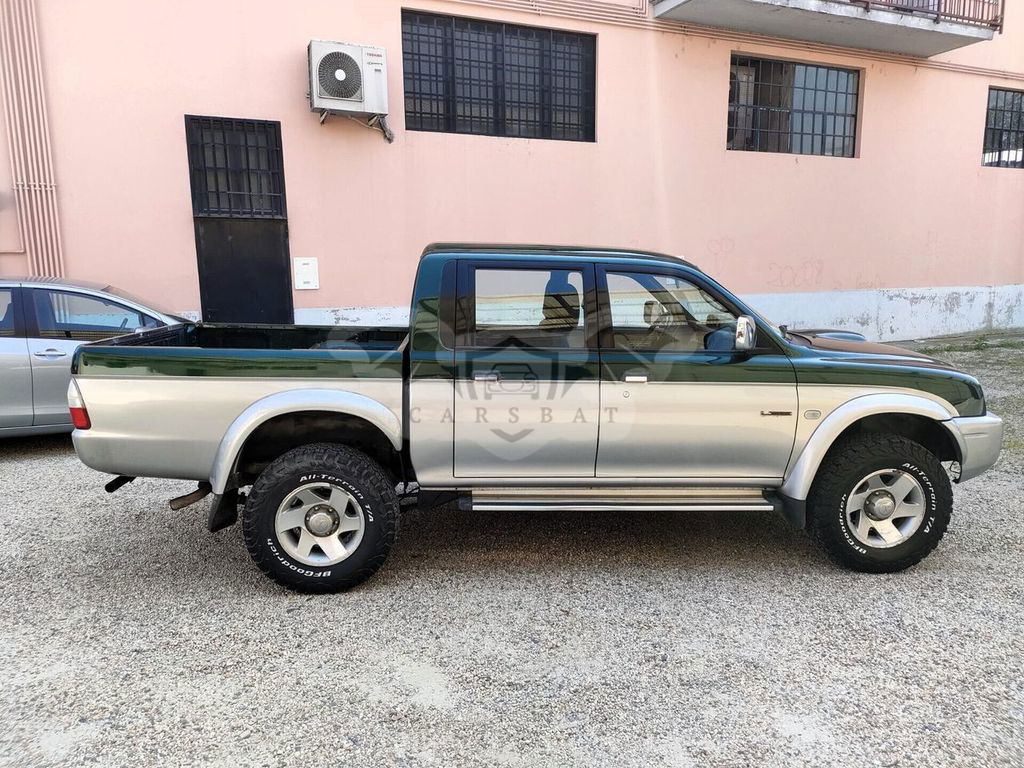 Mitsubishi L200 2002