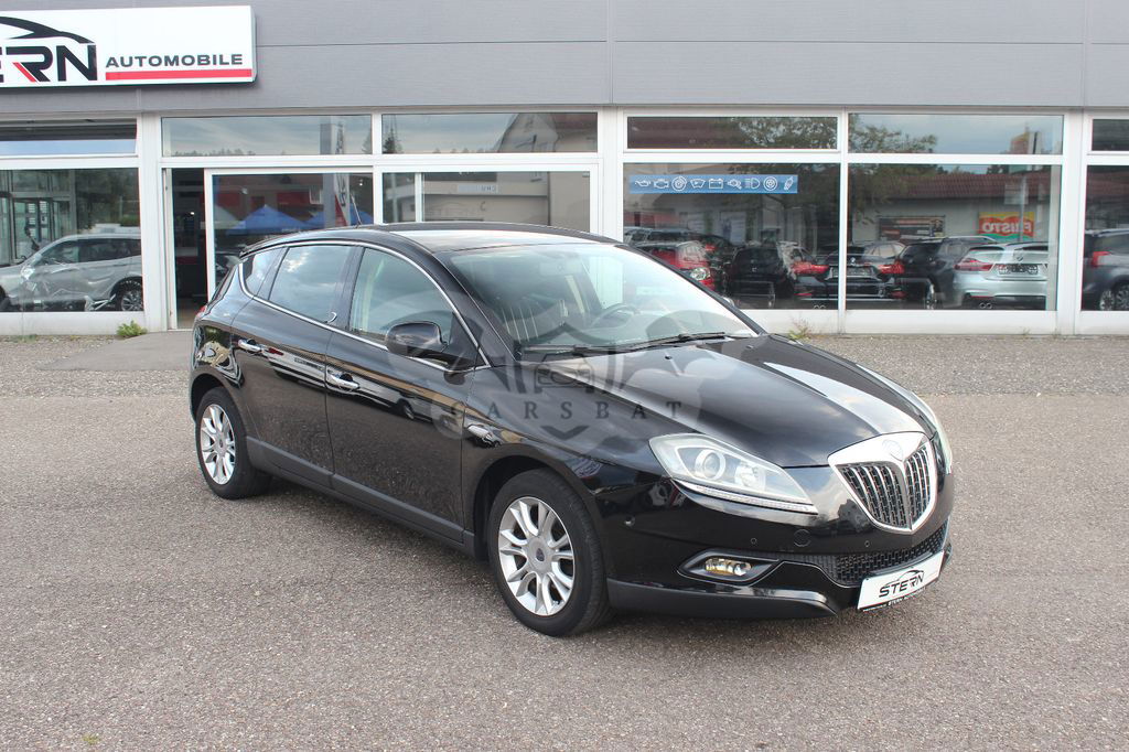 Lancia Delta 2011